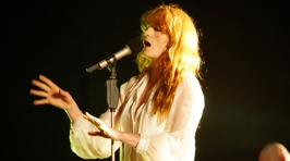 Florence + The Machine Live In Auckland